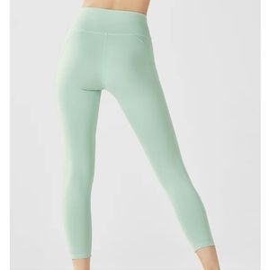 👕FABLETICS -  Power Hold Capri